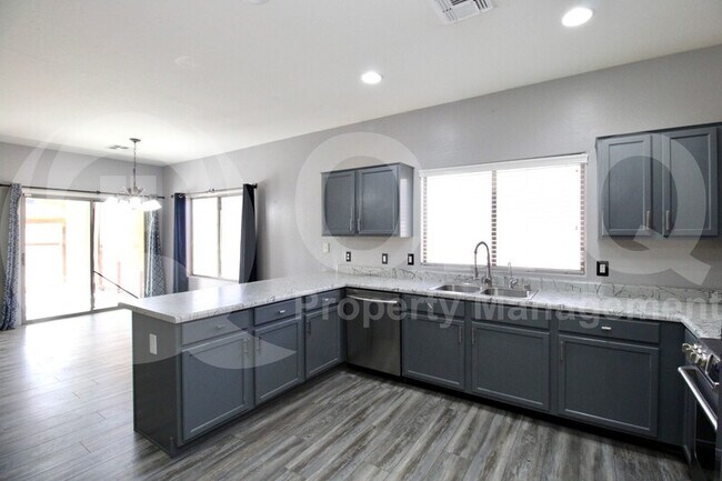 Foto del edificio - 2755 E Morenci Rd