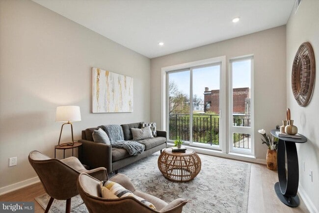 Foto del edificio - 308 W Chelten Ave