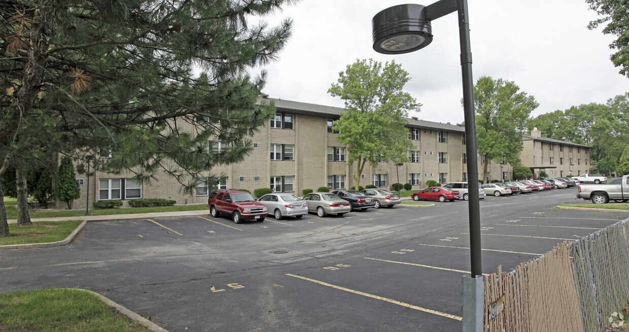 Foto del edificio - Badger Terrace Apartments