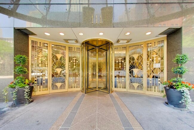 Foto del edificio - 111 E Chestnut St