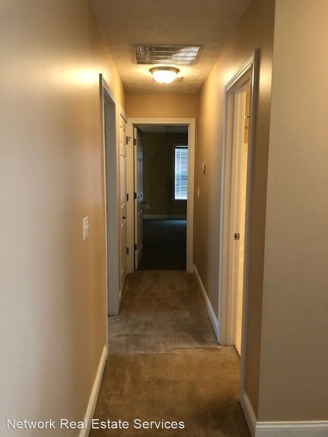 Building Photo - 5 br, 3.5 bath House - 345 Vineland Place ...