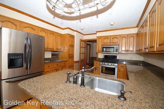 Building Photo - 410 Walnut Creek Dr