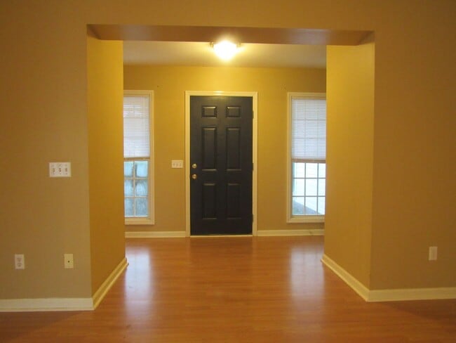Building Photo - Wood Creek Subdivision!
