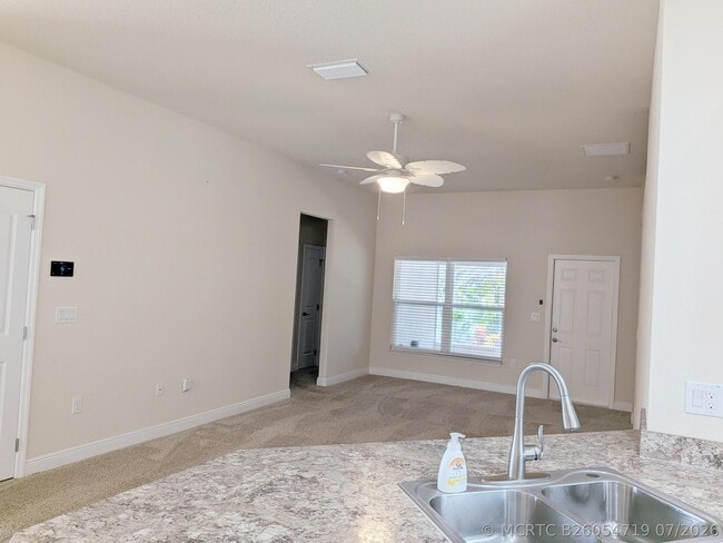 Building Photo - 261 Midvale Terrace