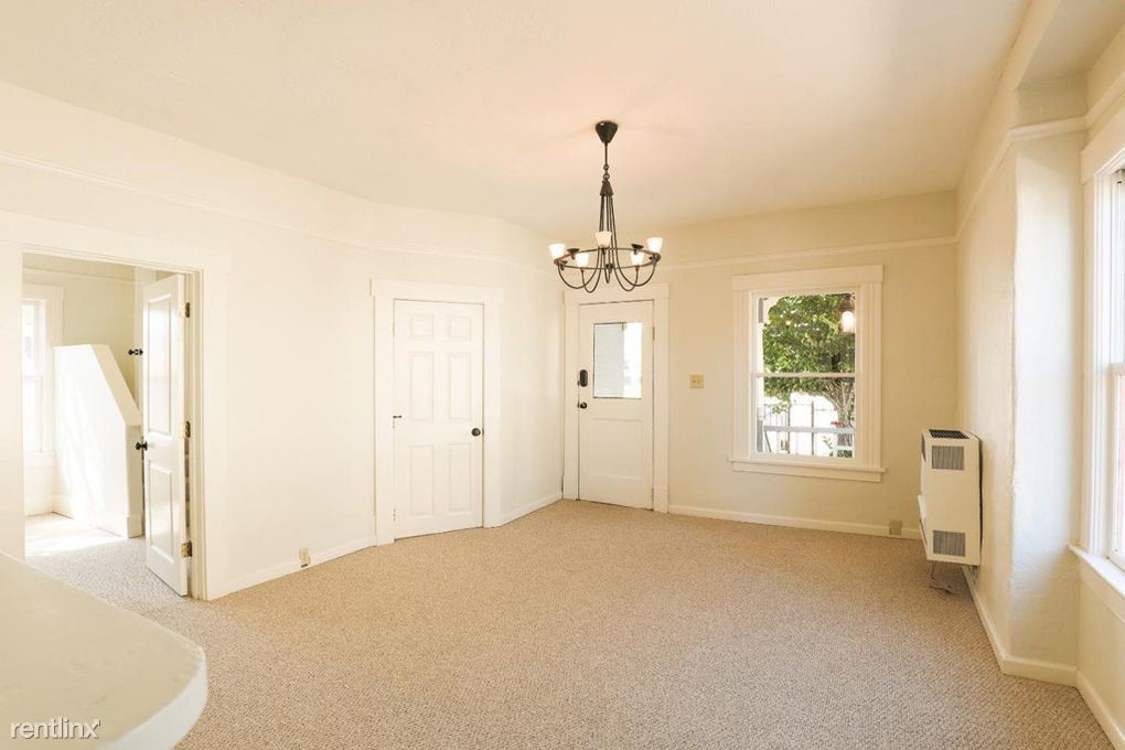 Building Photo - 3 br, 2 bath House - 408 Broadway