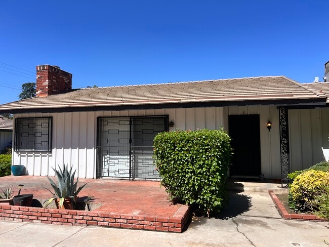Building Photo - 2640 N D St