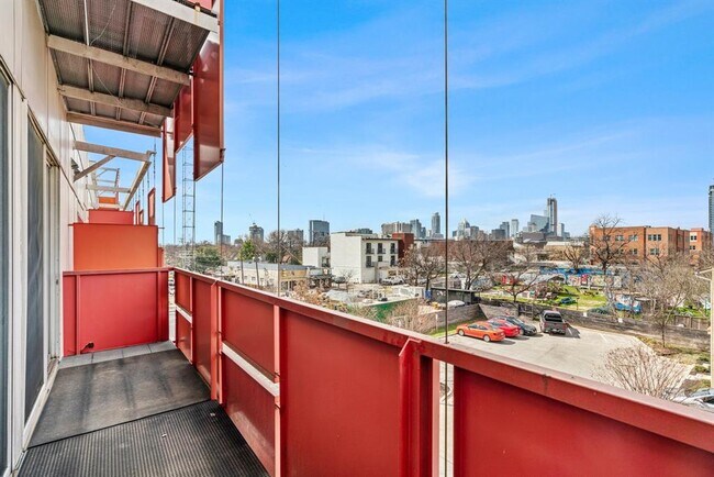 Foto del edificio - 1200 E 11th St