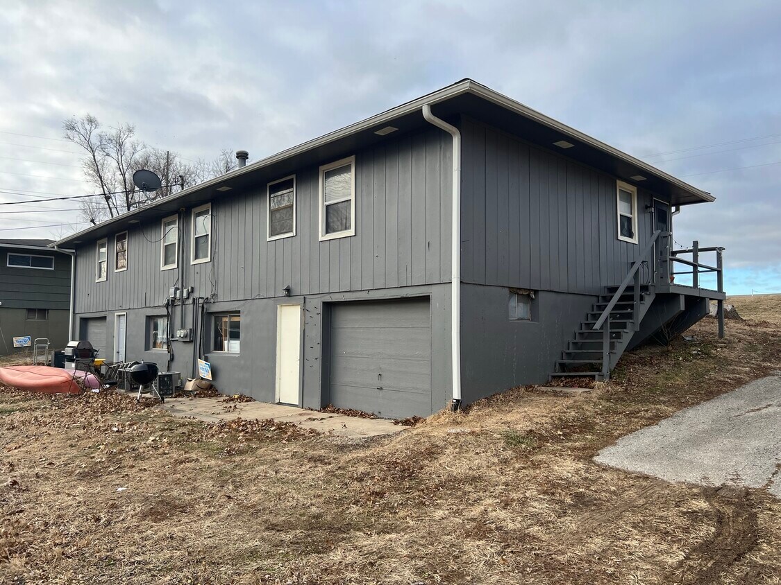 109 McDanield St, Bonner Springs, KS 66012 House Rental in Bonner Springs, KS