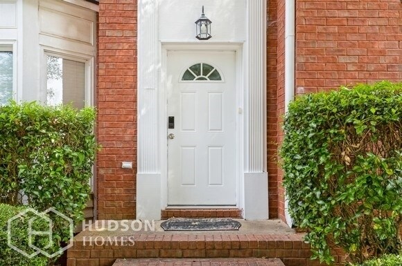 Building Photo - NOW AVAILABLE! - 1015 Bridle Path Drive, L...