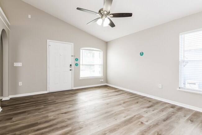 Building Photo - 16036 Dorchester Blvd