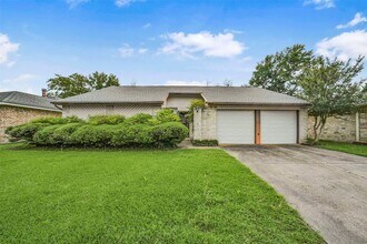 Building Photo - 16323 Summer Dawn Ln