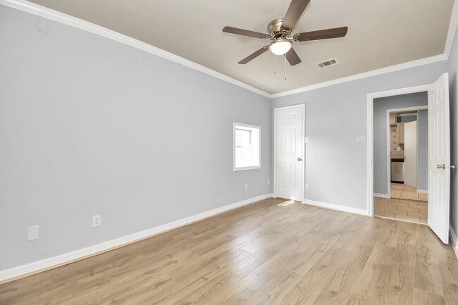 Building Photo - 225 N Carolina St