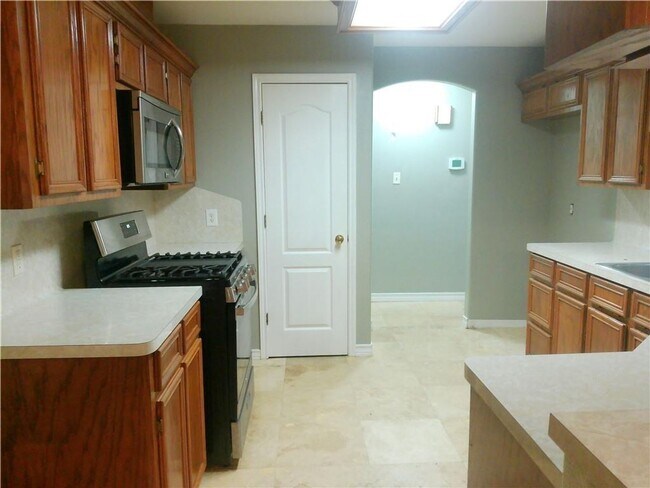 Building Photo - 7318 Sun Valley Dr