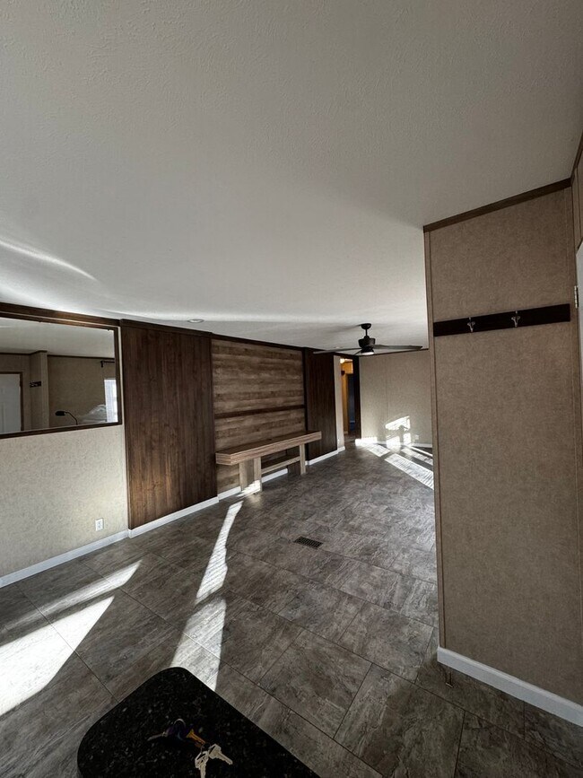 Foto del edificio - Spacious Four Bedroom Home - Pet Friendly and Horses Allowed!