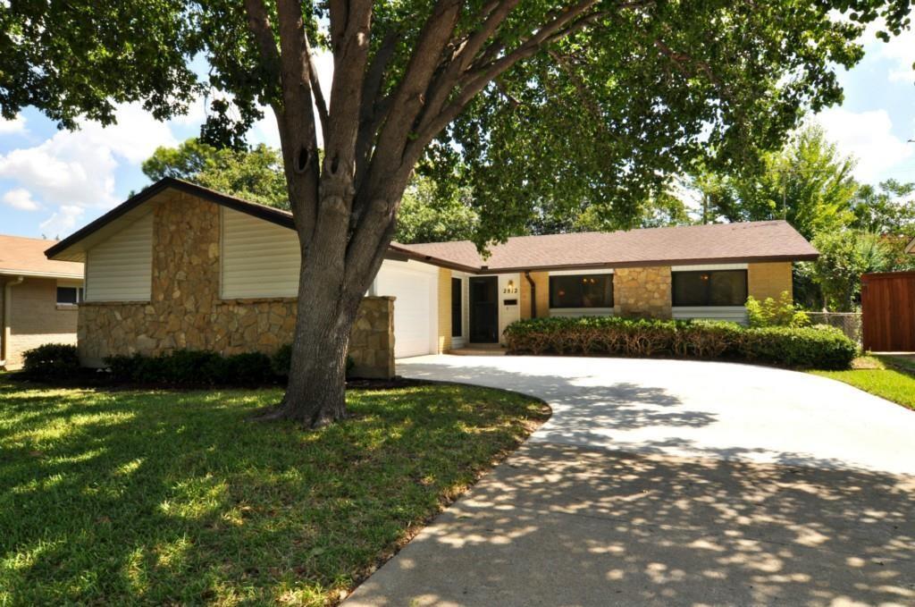 Primary Photo - 2812 Ridgeview Ln