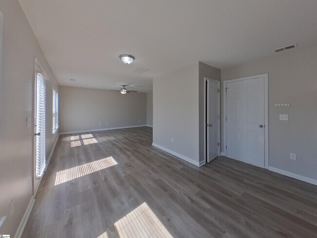 Building Photo - 156 Bennett Dairy Rd