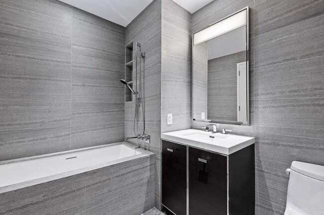 Building Photo - 1 bedroom in New York NY 10002