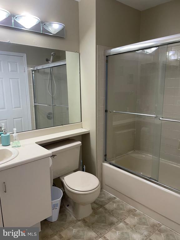 Foto del edificio - 3302B Ramsbury Ct