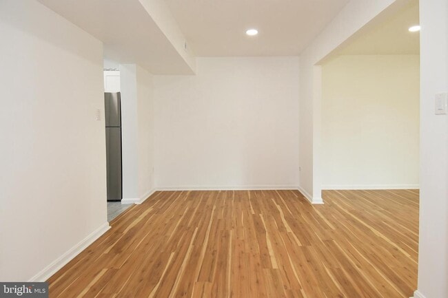 Building Photo - 6429 Fenestra Ct