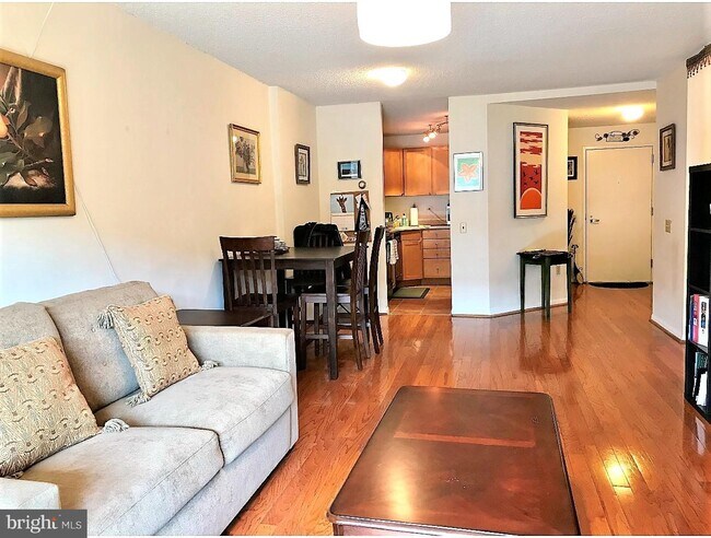 Foto del edificio - 241 S 6th St