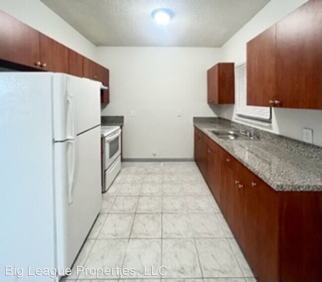 Foto del edificio - 3 br, 1 bath House - 1232 NW 8 Ave