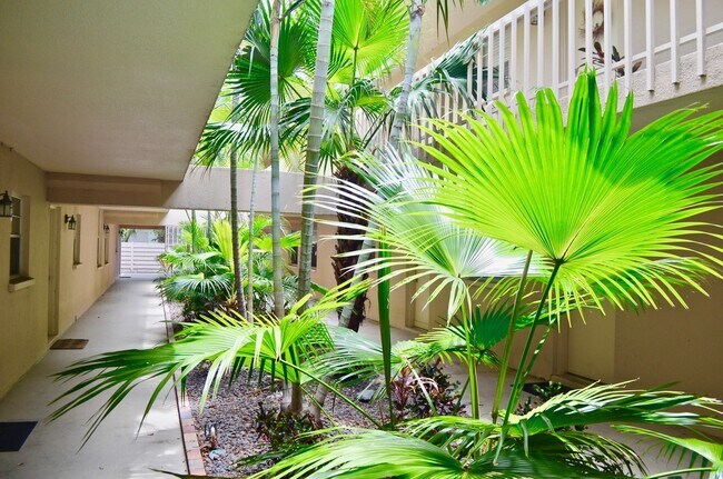 Foto del edificio - 2 bed 2 bath condo close to Siesta Key