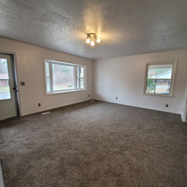 Building Photo - 5349 Silver Pine Dr