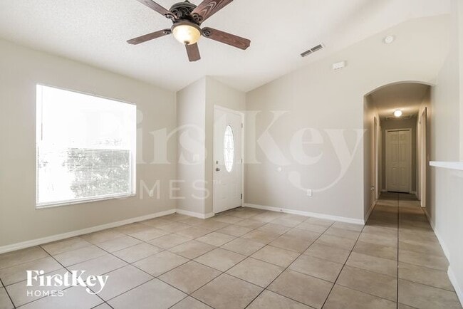 Foto del edificio - 5 Cardinal Estates Blvd