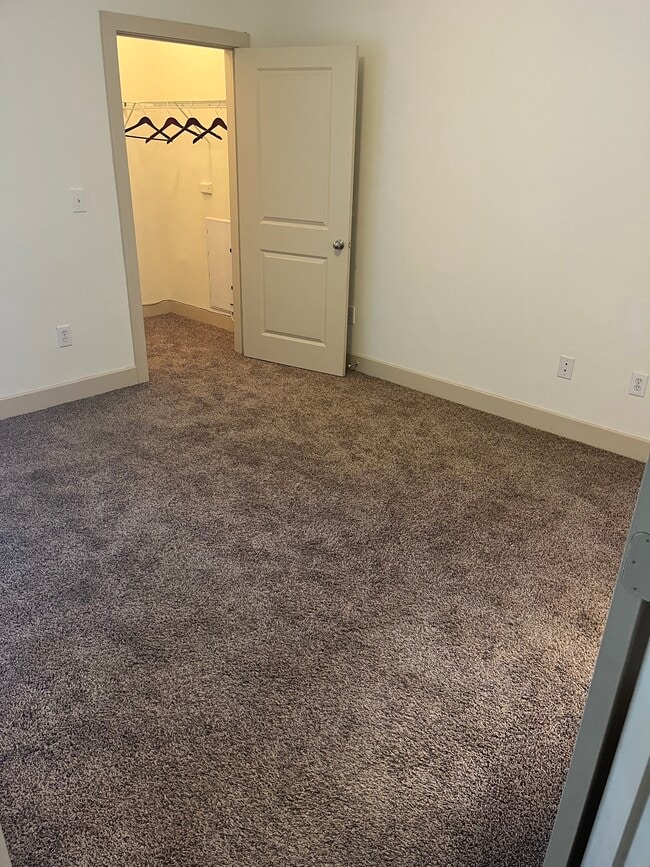 Interior Photo - MAA Westover Hills