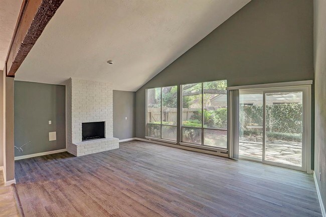 Building Photo - 4607 Sylvan Glen Dr