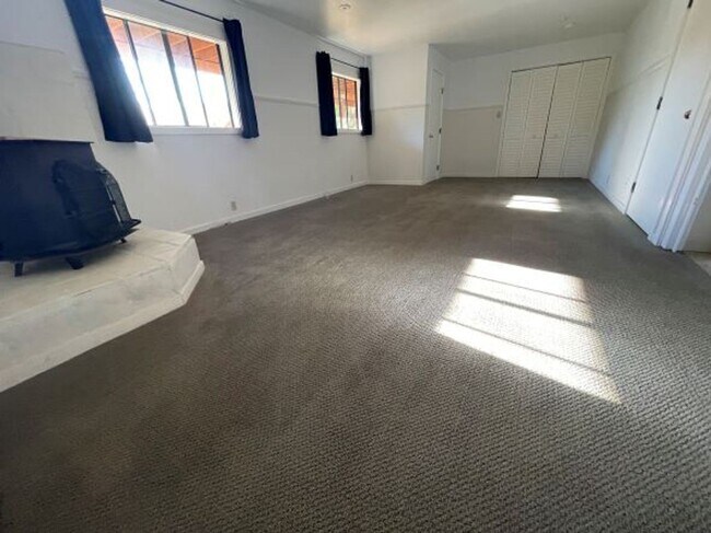 Foto del edificio - 1 br, 1 bath House - 155 Sacramento Ave
