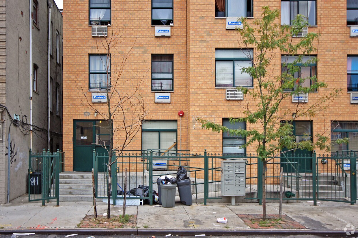 Foto del edificio - 1845-1849 Atlantic Ave