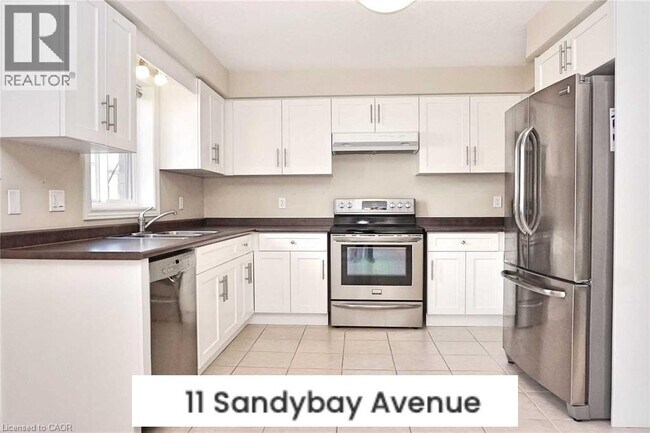 Building Photo - 11 Sandybay Ave