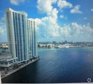 Building Photo - 325 S Biscayne Blvd