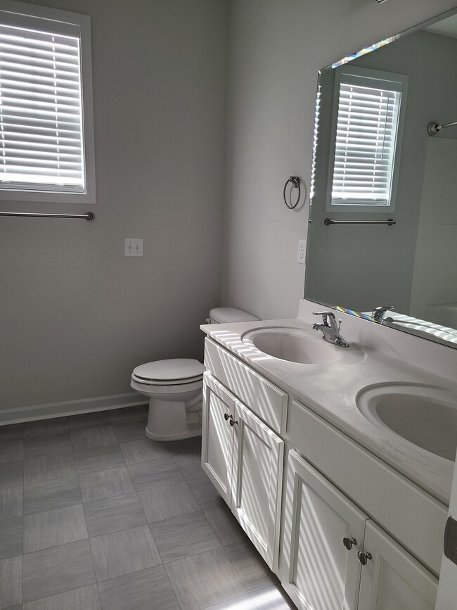 Building Photo - 4113 Pegasus Pkwy