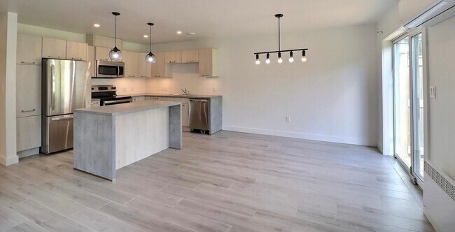 Building Photo - 58 Enderis Ln