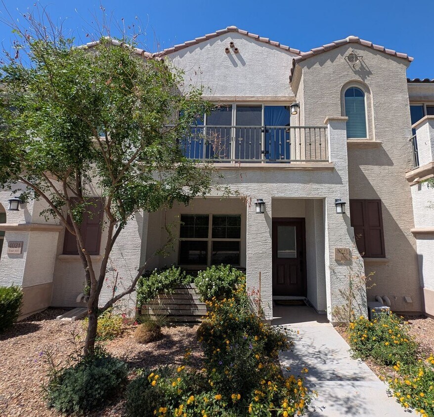 Primary Photo - 3 Bedroom Townhome in the Fincher Fields C...