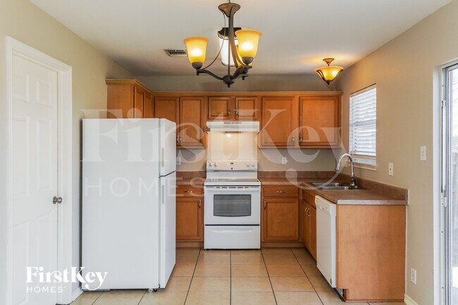 Foto del edificio - 6911 Autumn View