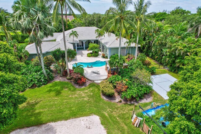 Foto del edificio - 8634 Sawpine Rd