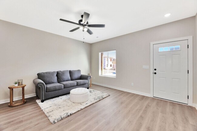 Foto del edificio - 5434 N Gray Dr