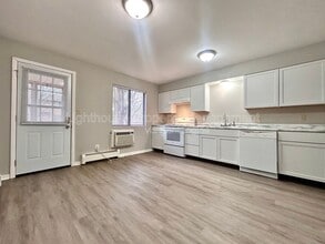 Building Photo - 2235 29th St SW