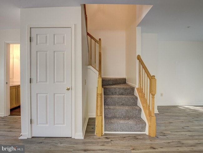 Building Photo - 8830 Briarcliff Ln