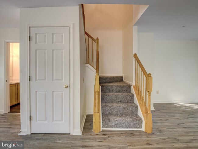 Foto del edificio - 8830 Briarcliff Ln