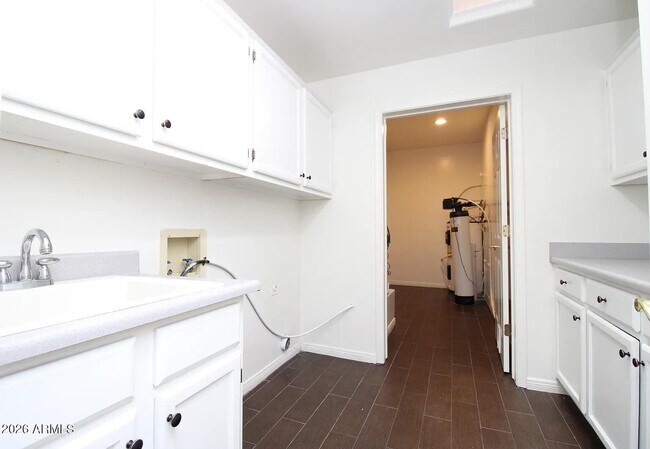 Foto del edificio - 3454 E Camino St