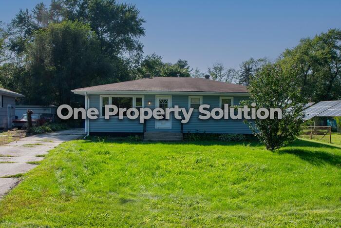 Primary Photo - 4820 Cherry St
