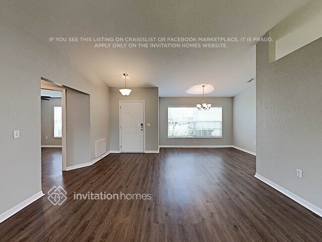 Foto del edificio - 516 Seven Oaks St