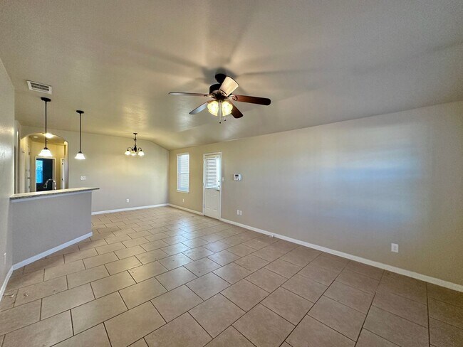 Foto del edificio - 4600 Cambridge Dr