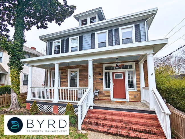 Building Photo - 8 Overbrook Rd