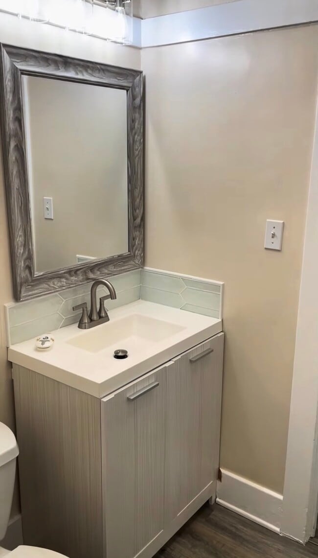 Foto del edificio - 21920 Galvez St