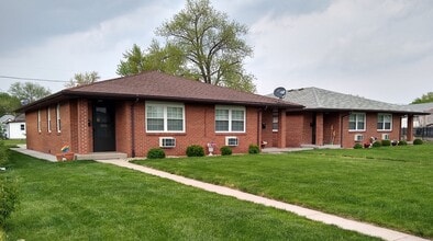 Building Photo - 607 W North St